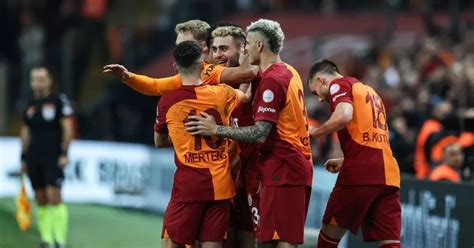 SON DAKİKA: Galatasaray ilk yarıda işi bitirdi! Aslan, Başakşehir’i 2 golle yıktı… - Son Dakika Spor Haberleri